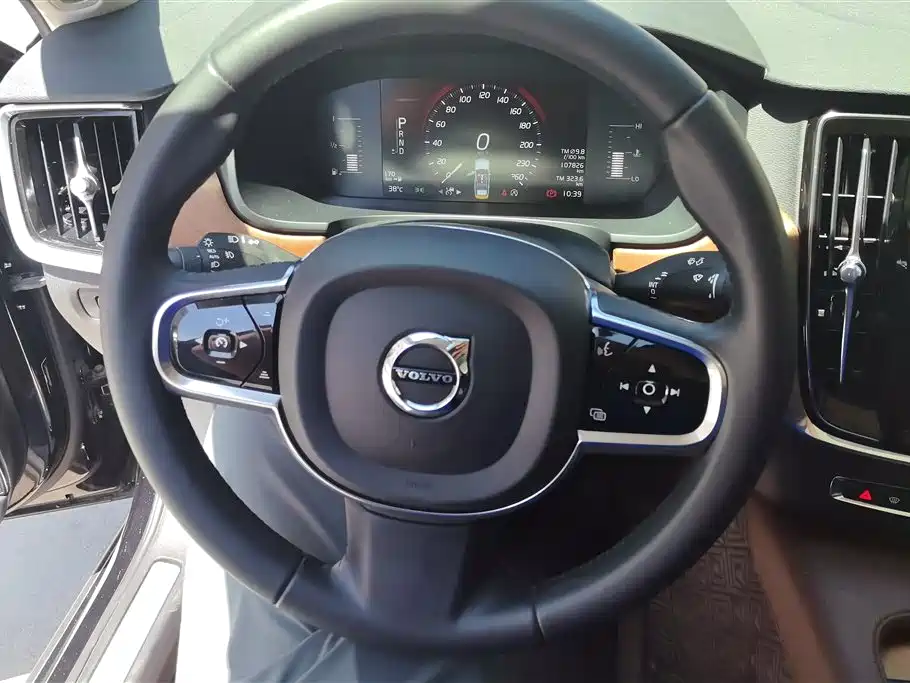 Volvo S90 2019 — фото 15