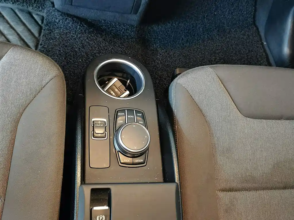 BMW i3 2018 — фото 20