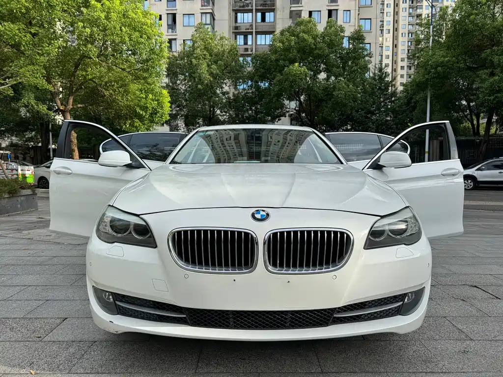 BMW 5 Series 2012