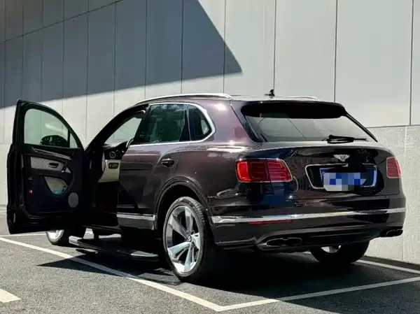 Bentley Bentayga 2016