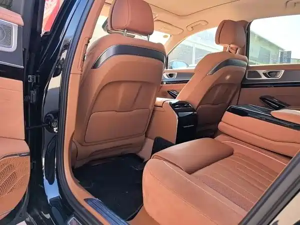 Hongqi H9 2024