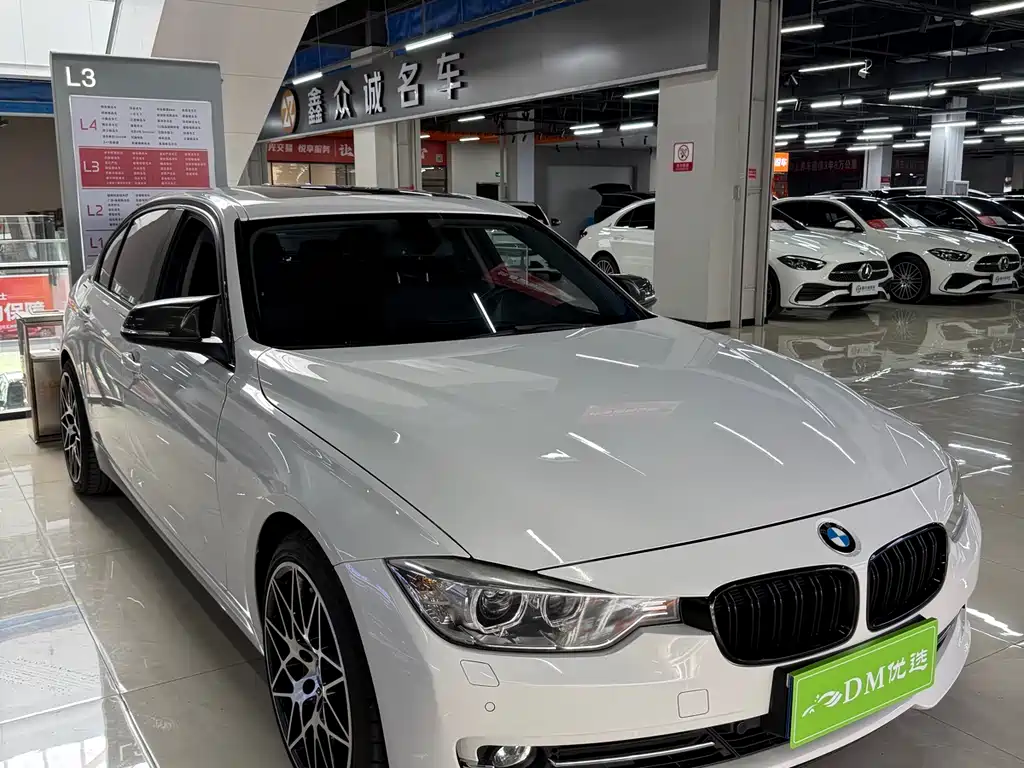 BMW 3 Series 2014 — фото 1