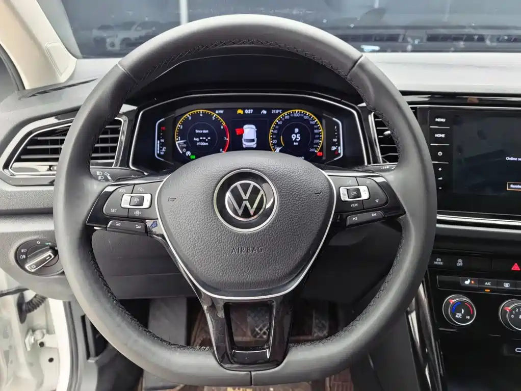 Volkswagen T-Roc 2022 — фото 14
