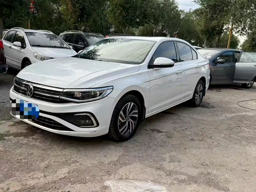 Volkswagen Bora 2023