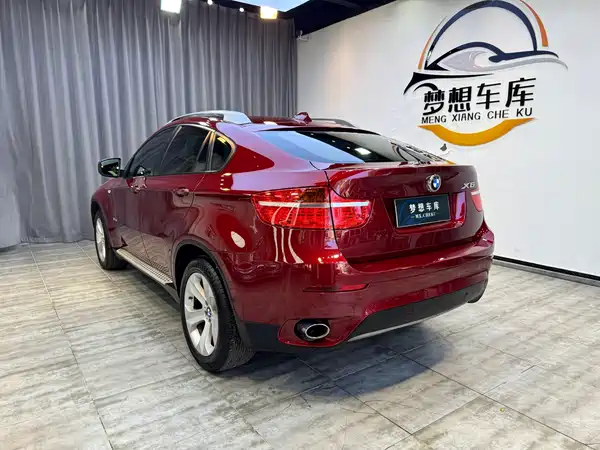 BMW X6 2011