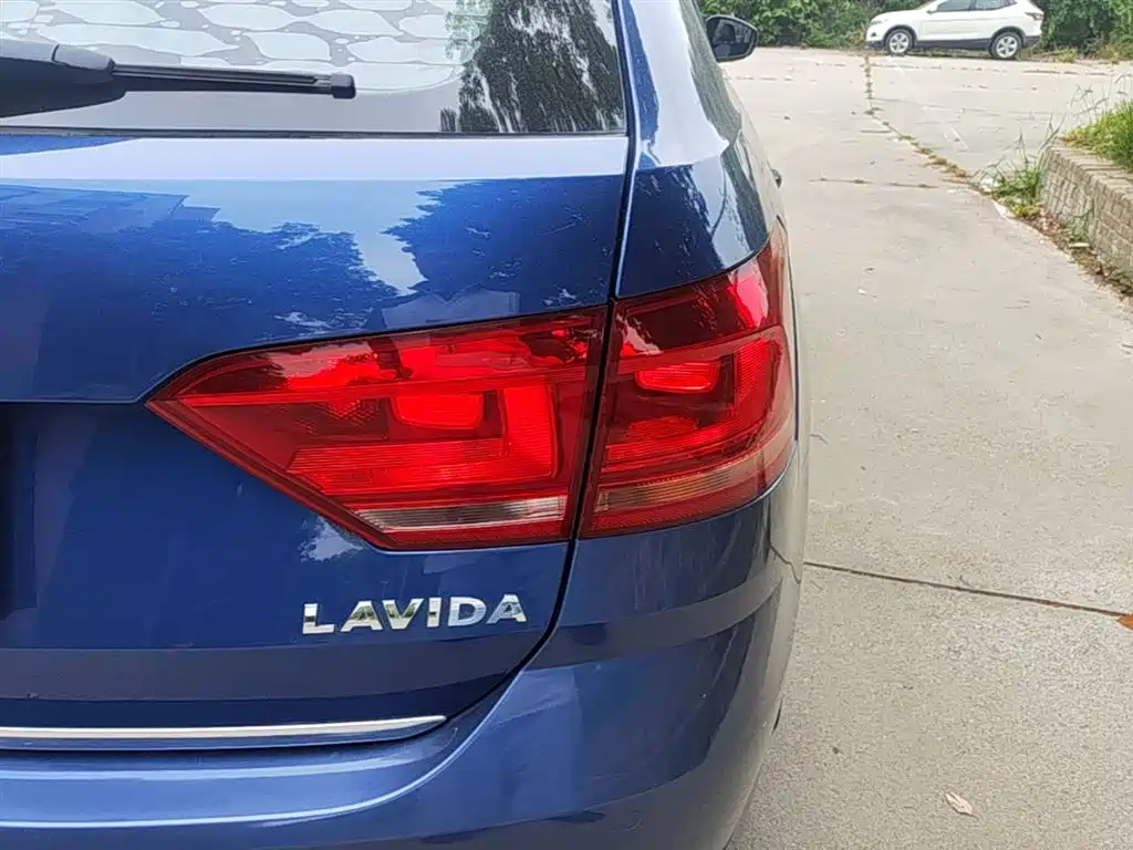 Volkswagen Gran Lavida 2015 — фото 8