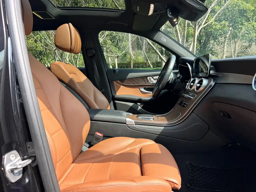 Mercedes-Benz GLC 2020 — фото 13