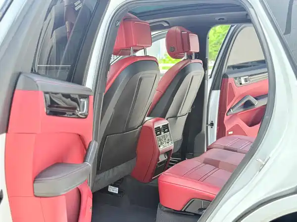 Porsche Cayenne 2022