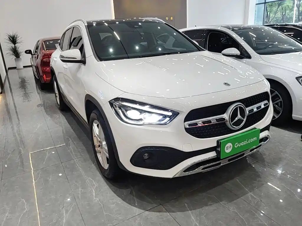 Mercedes-Benz GLA 2023