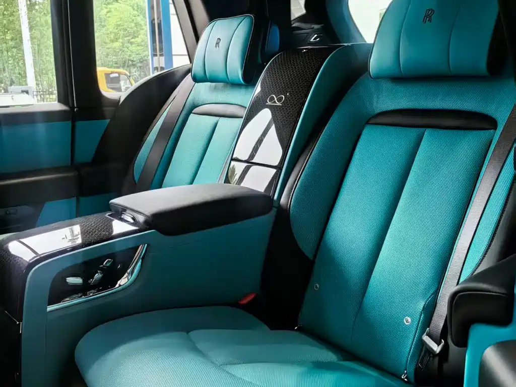 Rolls-Royce Cullinan — фото 11