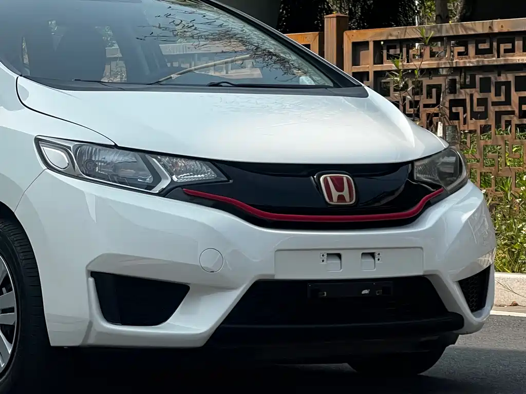 Honda Fit 2017 — фото 3