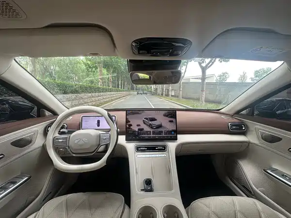 Chery Fengyun A9L 2025