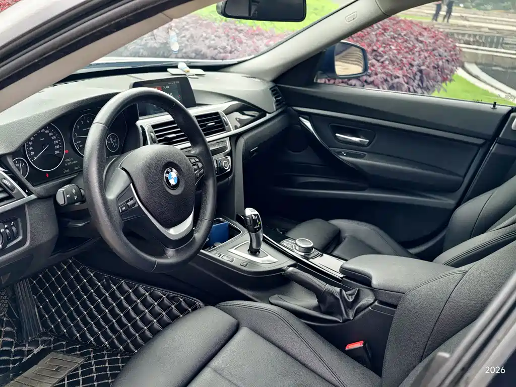 BMW 3 Series GT 2018 — фото 4