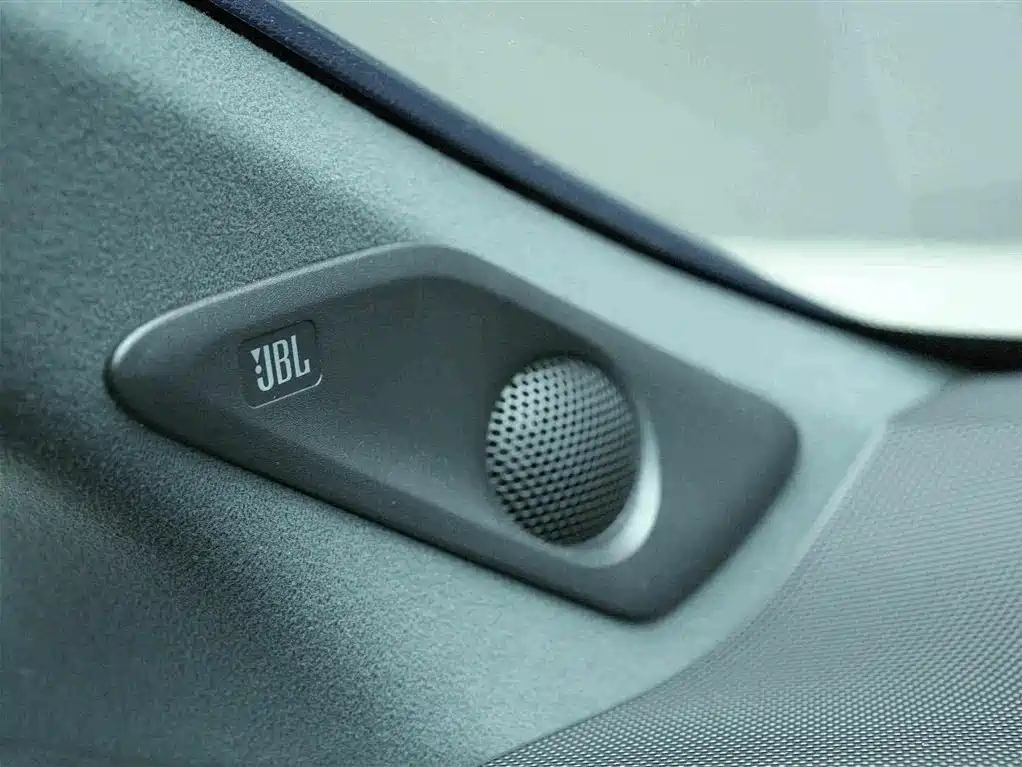 Toyota Vellfire 2024 — фото 17