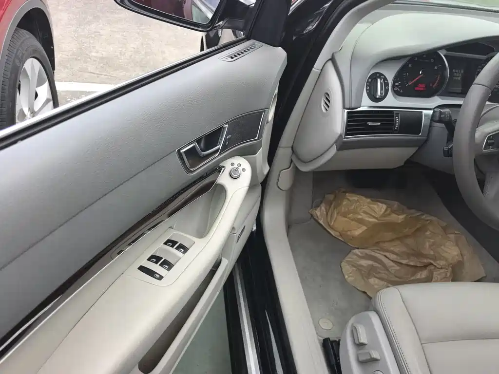 Audi A6L 2011