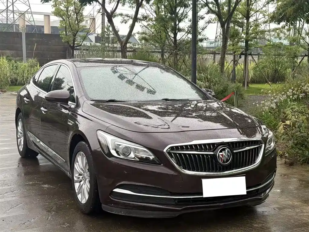 Buick LaCrosse 2017 — фото 3