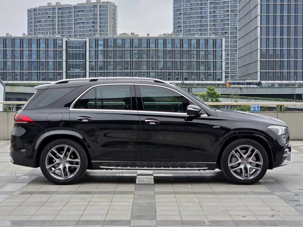 Mercedes-Benz GLE AMG 2023 — фото 4