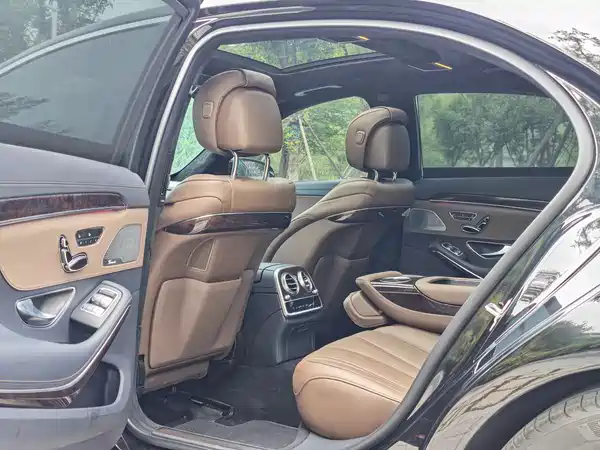 Mercedes-Benz S-Class 2020