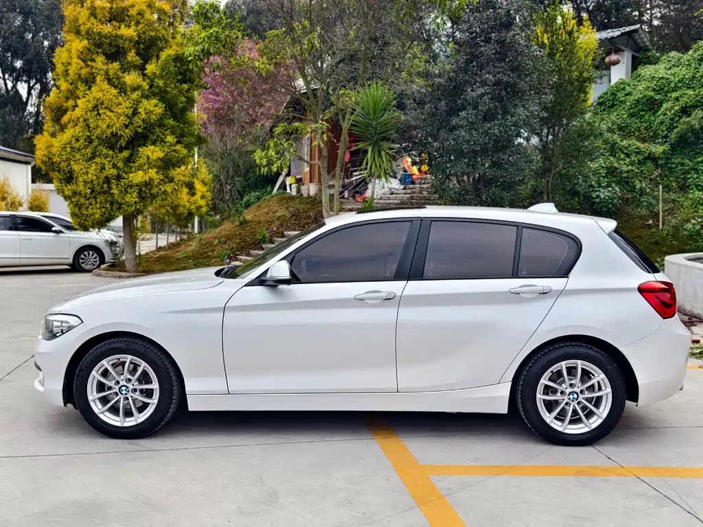 BMW 1 Series 2016 — фото 9