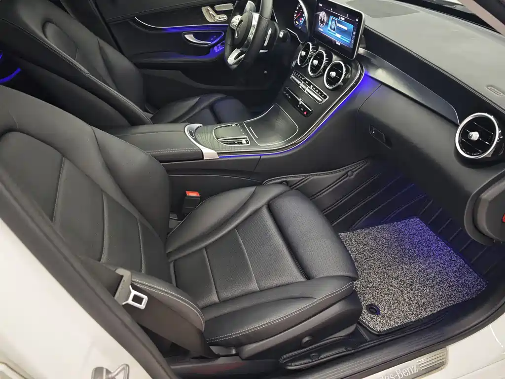 Mercedes-Benz C-Class 2020