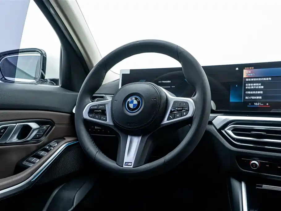 BMW i3 2023 — фото 19