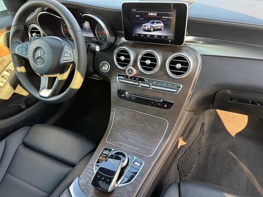 Mercedes-Benz GLC 2016 — фото 10