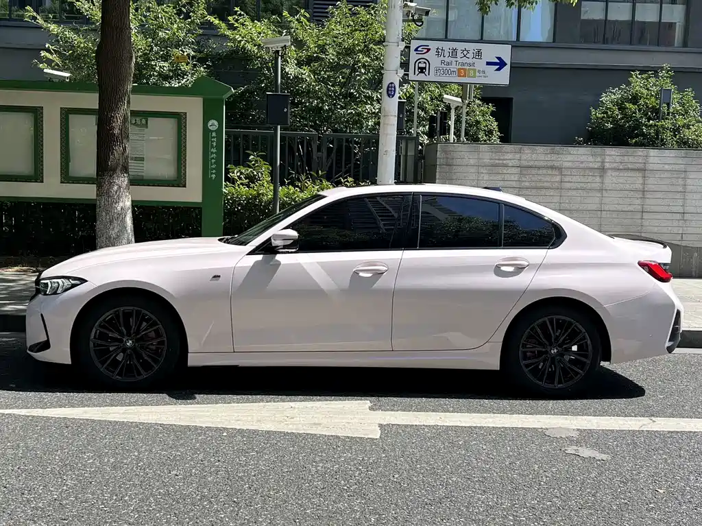 BMW 3 Series 2024