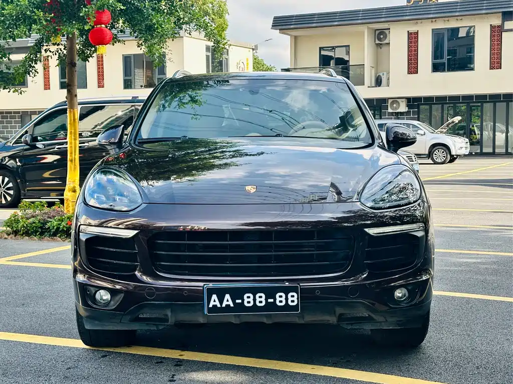 Porsche Cayenne 2017 — фото 2