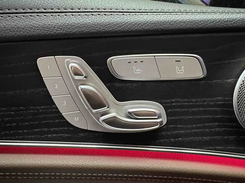 Mercedes-Benz E-Class 2021 — фото 23