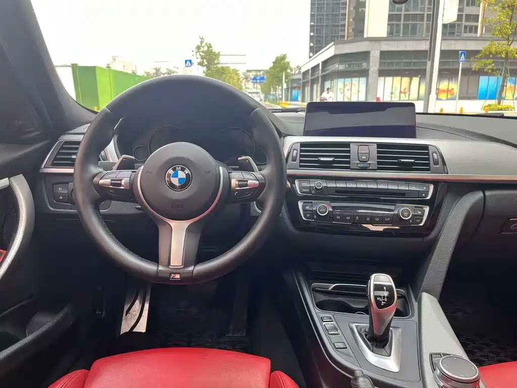 BMW 3 Series 2018