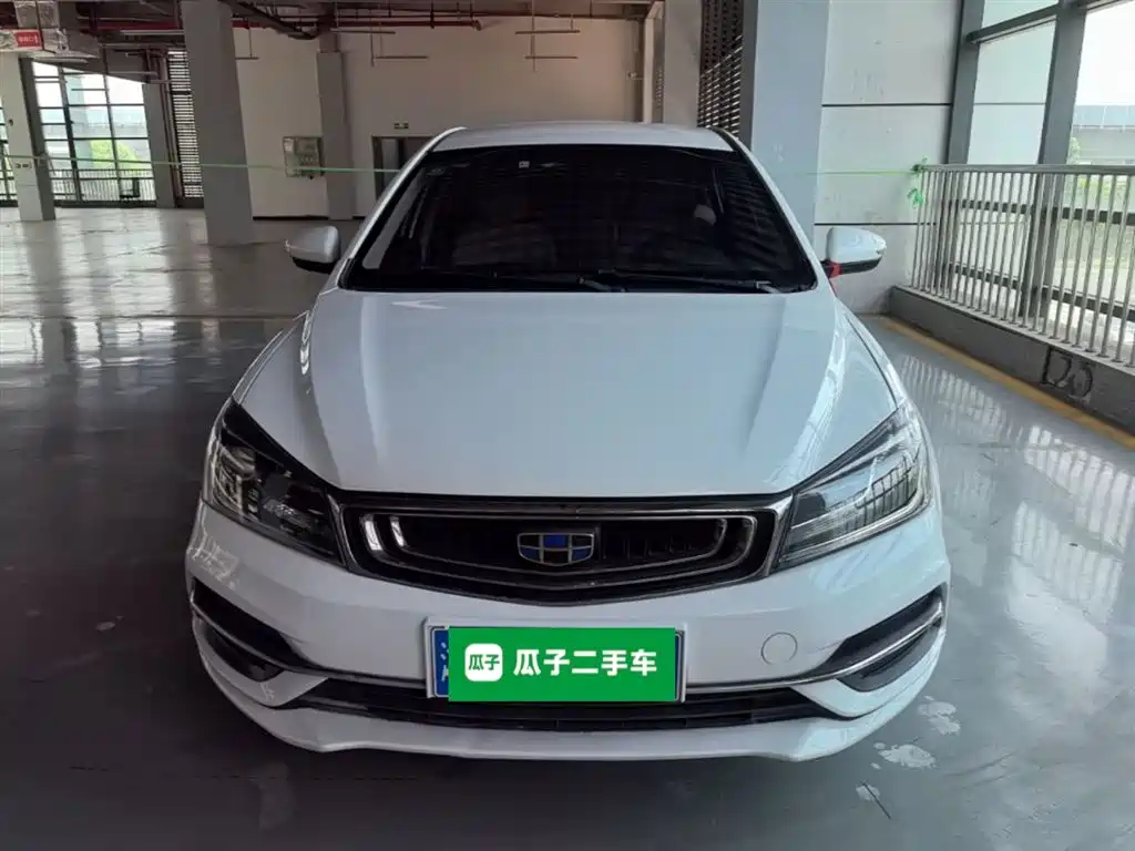 Geely Emgrand 2018 — фото 3