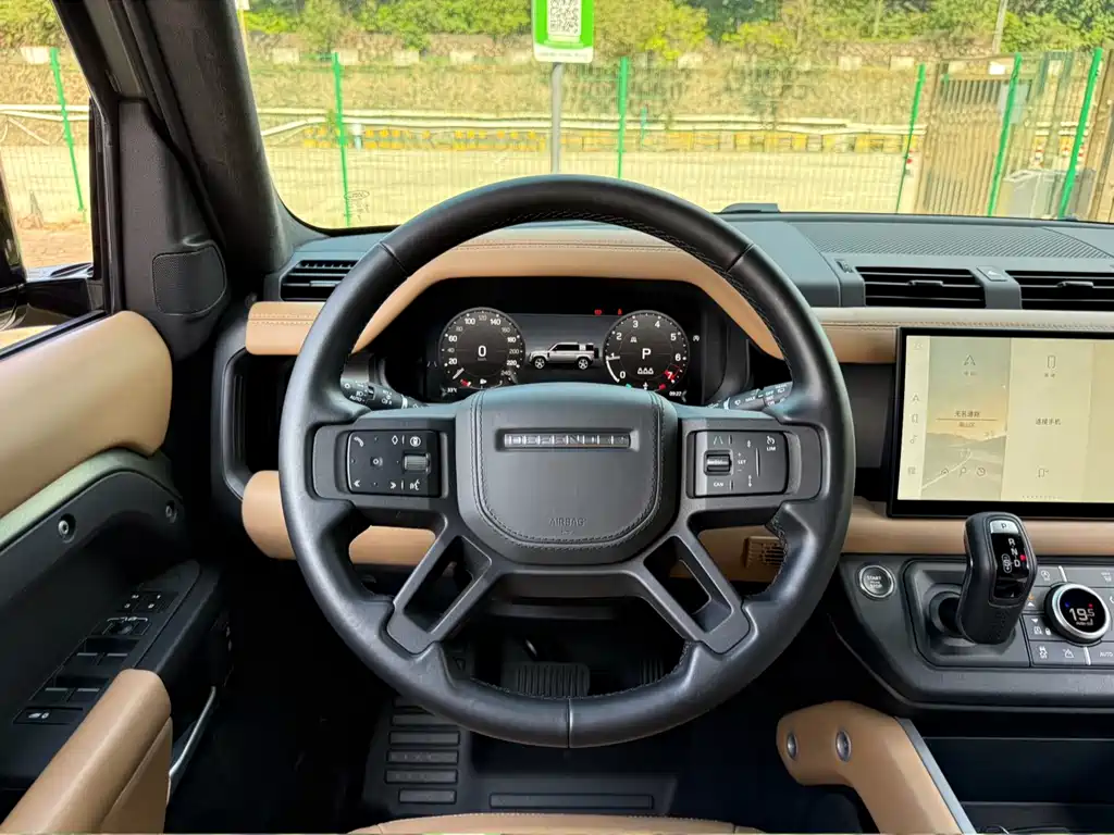 Land Rover Defender 2025 — фото 11