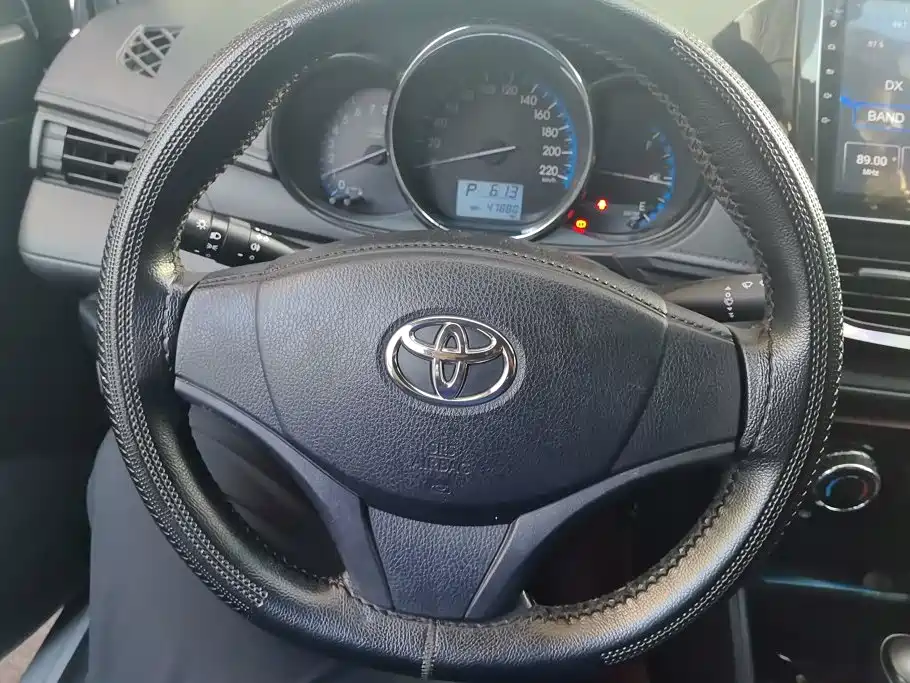 Toyota Vios 2017 — фото 15