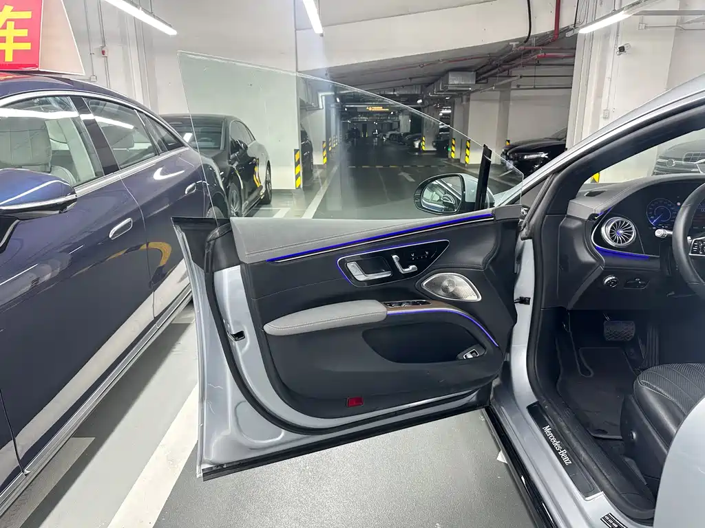 Mercedes-Benz EQS 2023 — фото 10