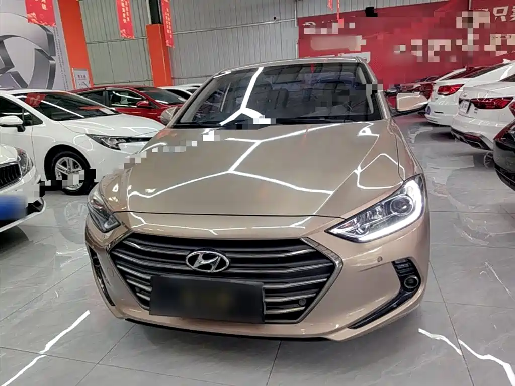 Hyundai Elantra 2016 — фото 3