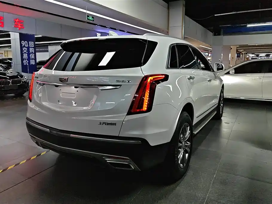 Cadillac XT5 2020 — фото 3