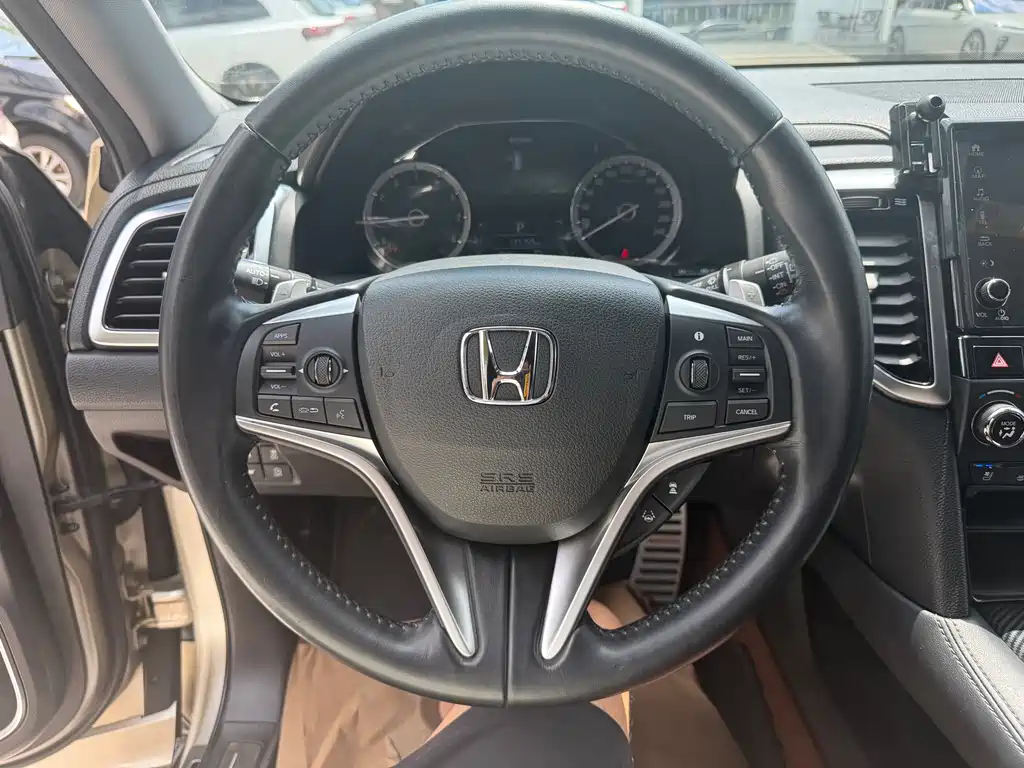Honda UR-V 2017 — фото 12