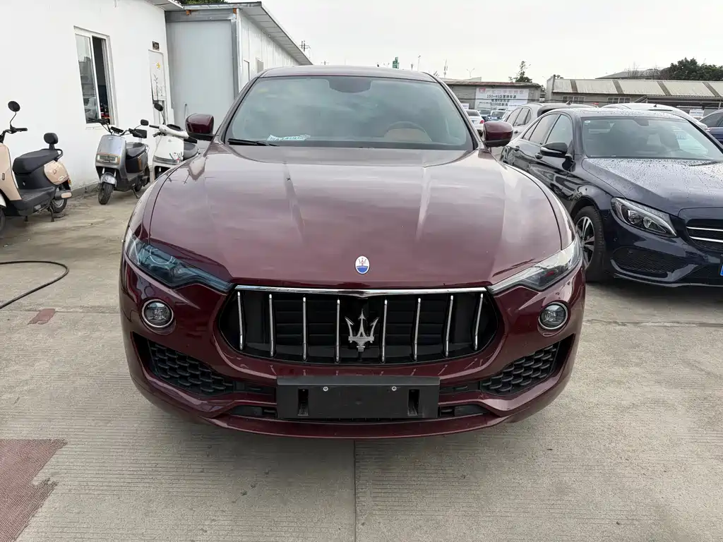 Maserati Levante 2016