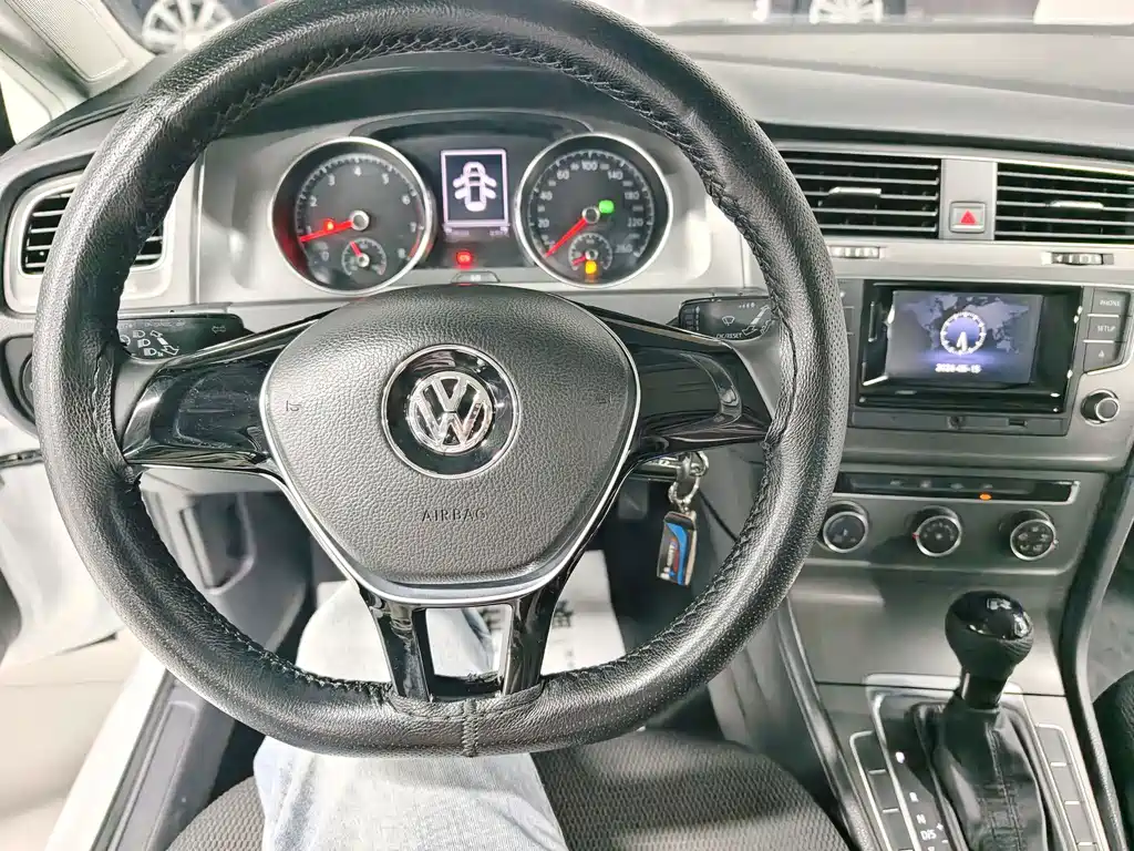 Volkswagen Golf 2016 — фото 12
