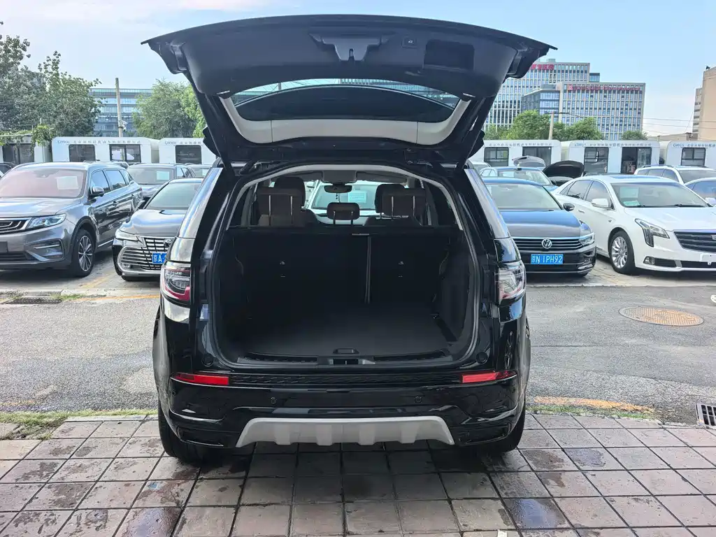 Land Rover Discovery Sport 2025 — фото 15