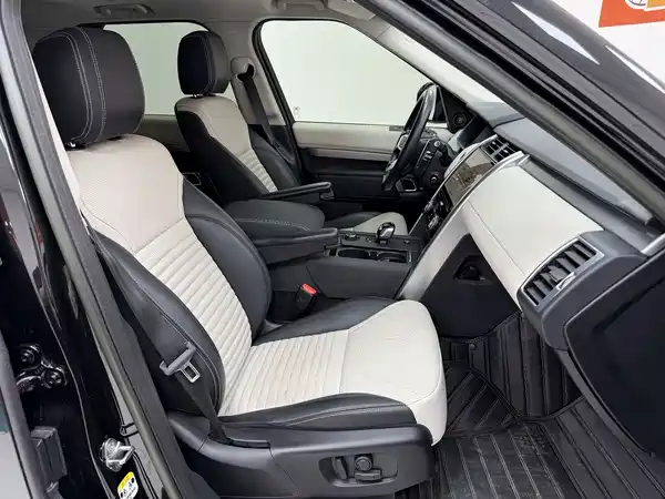 Land Rover Discovery 2021