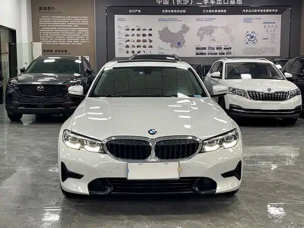 BMW 3 Series 2022