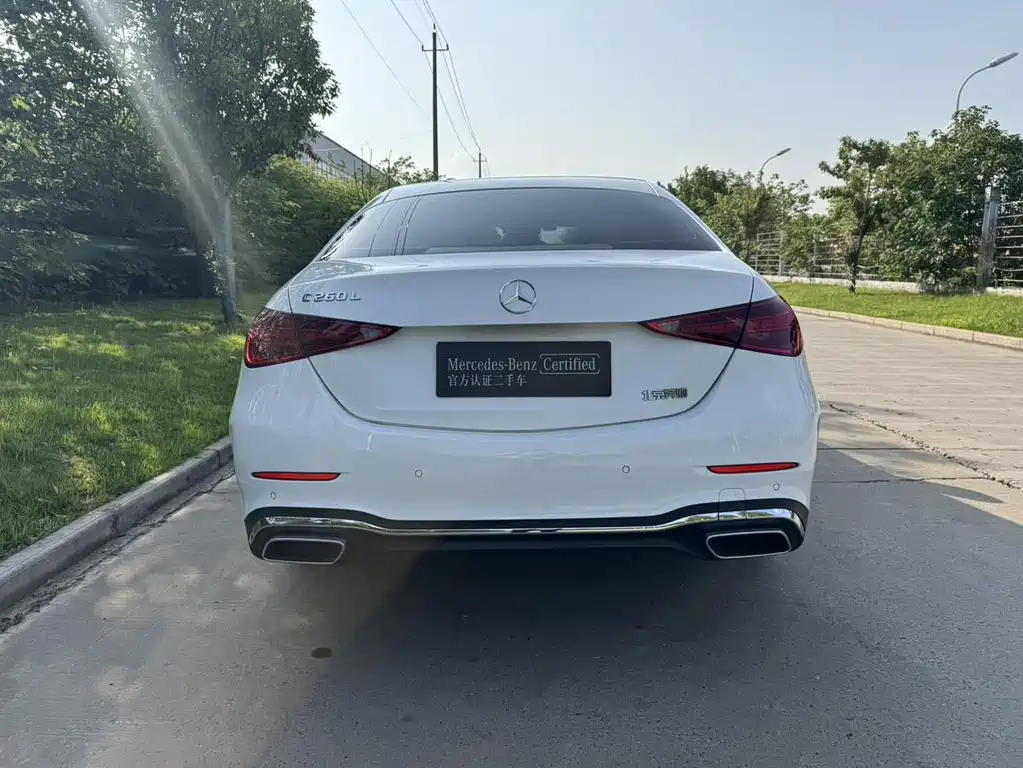 Mercedes-Benz C-Class 2023 — фото 11
