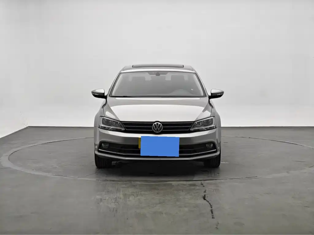Volkswagen Sagitar 2019