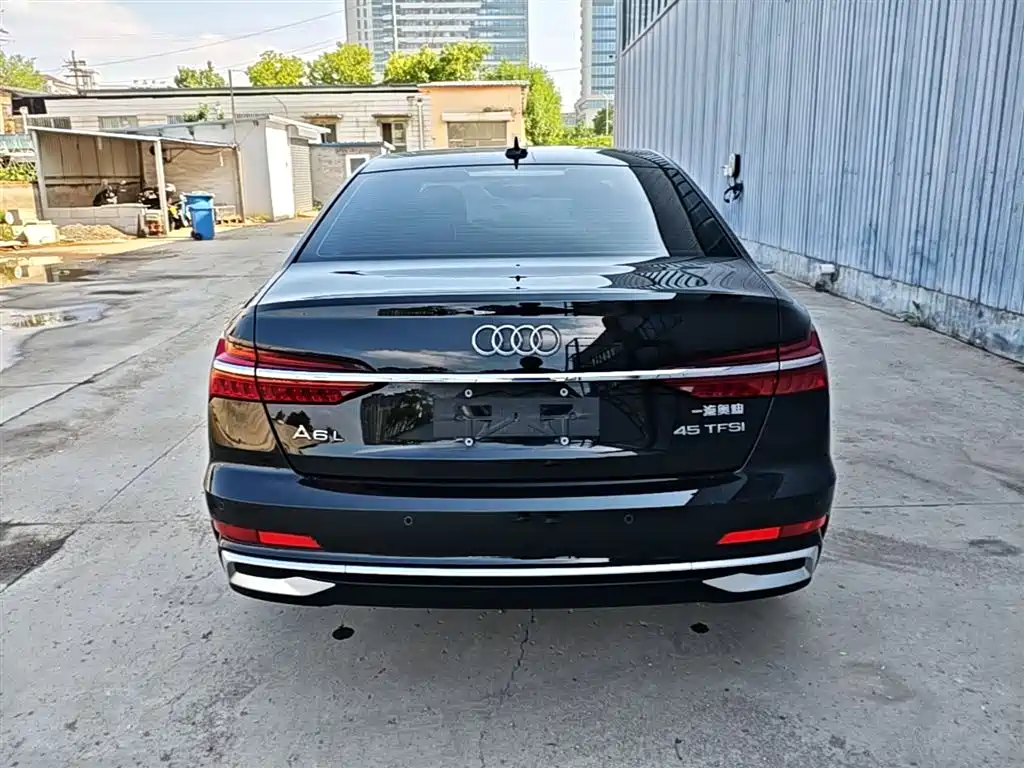 Audi A6L 2023 — фото 6