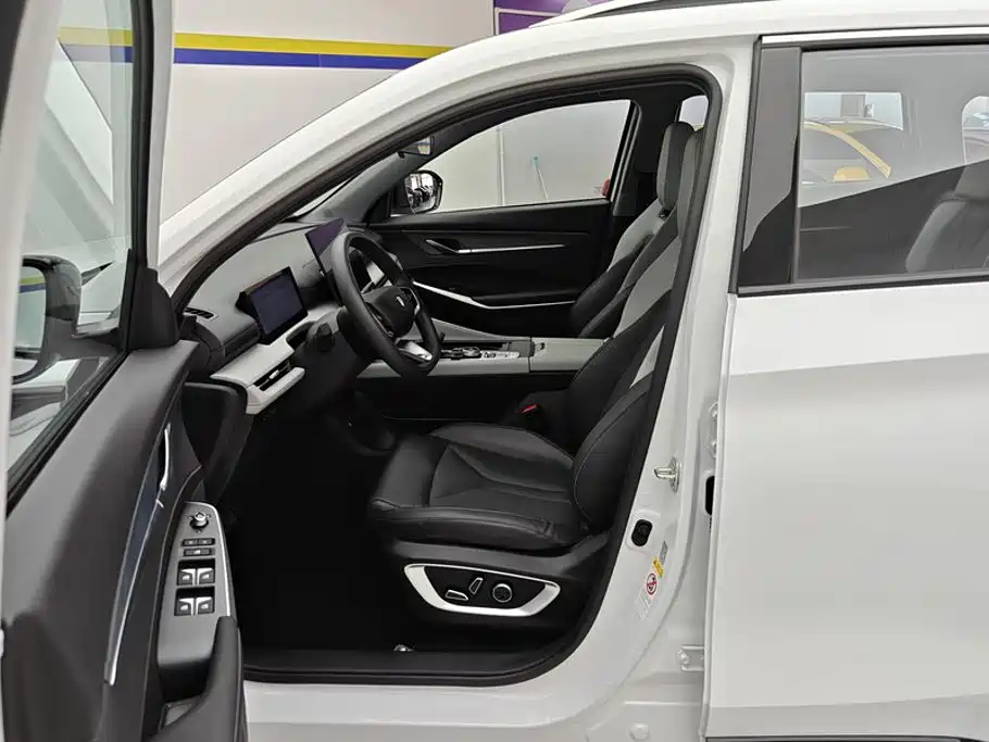 Changan CS75PLUS 2025 — фото 9
