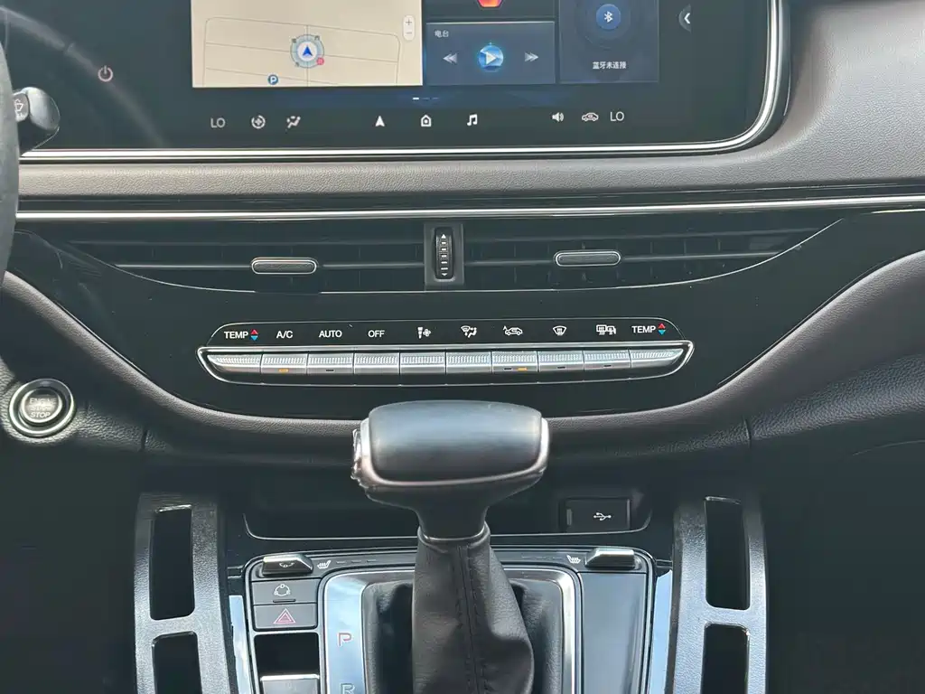 GAC Motor Trumpchi M6 2020 — фото 21