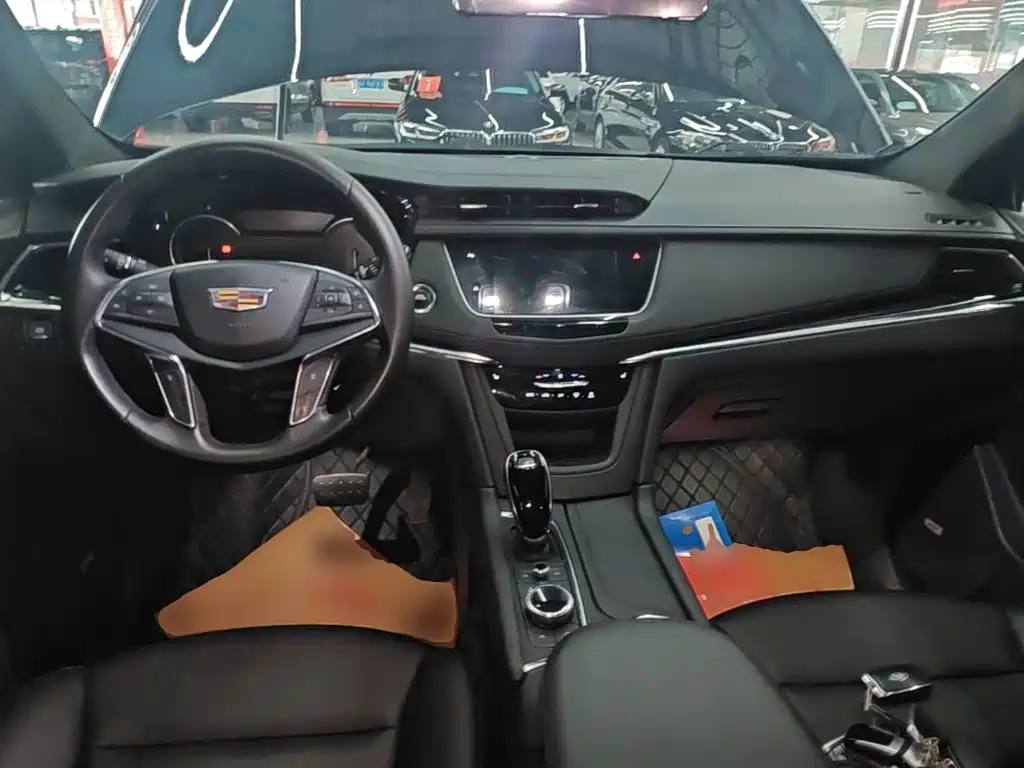 Cadillac XT5 2021 — фото 10