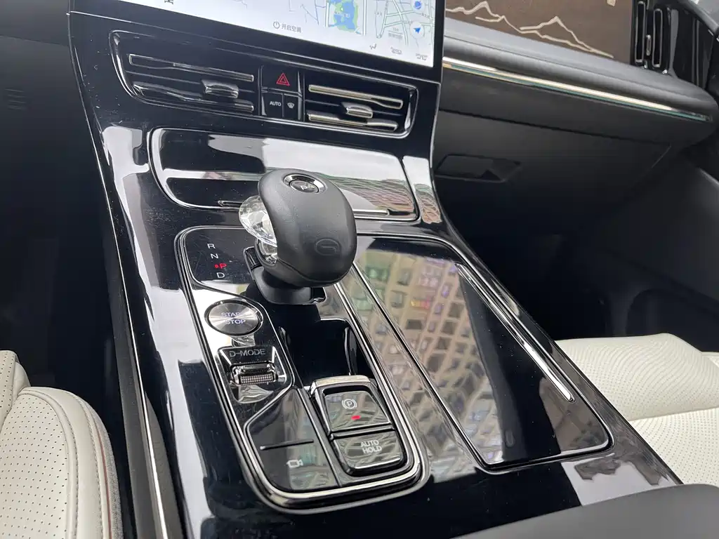 GAC Motor Trumpchi M8 2023 — фото 18
