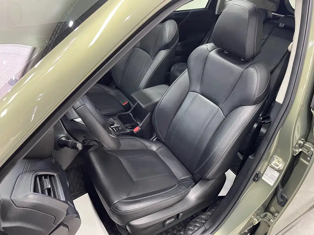 Subaru Forester 2021 — фото 13